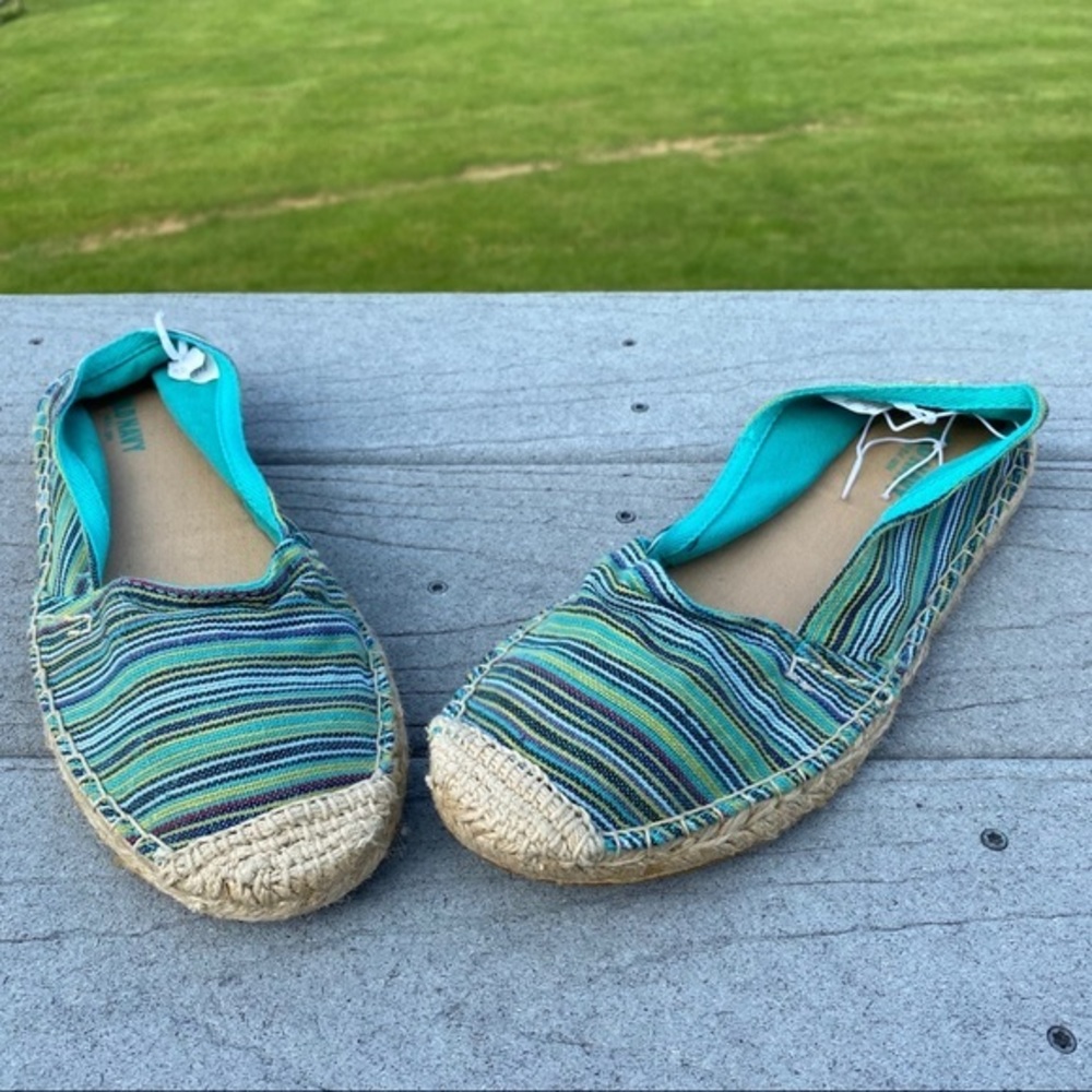 Old Navy Slip on Shoes
